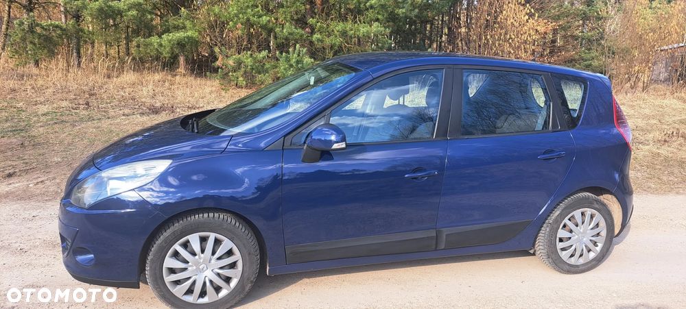 Renault Scenic 1.6 16V 110 Authentique - 1
