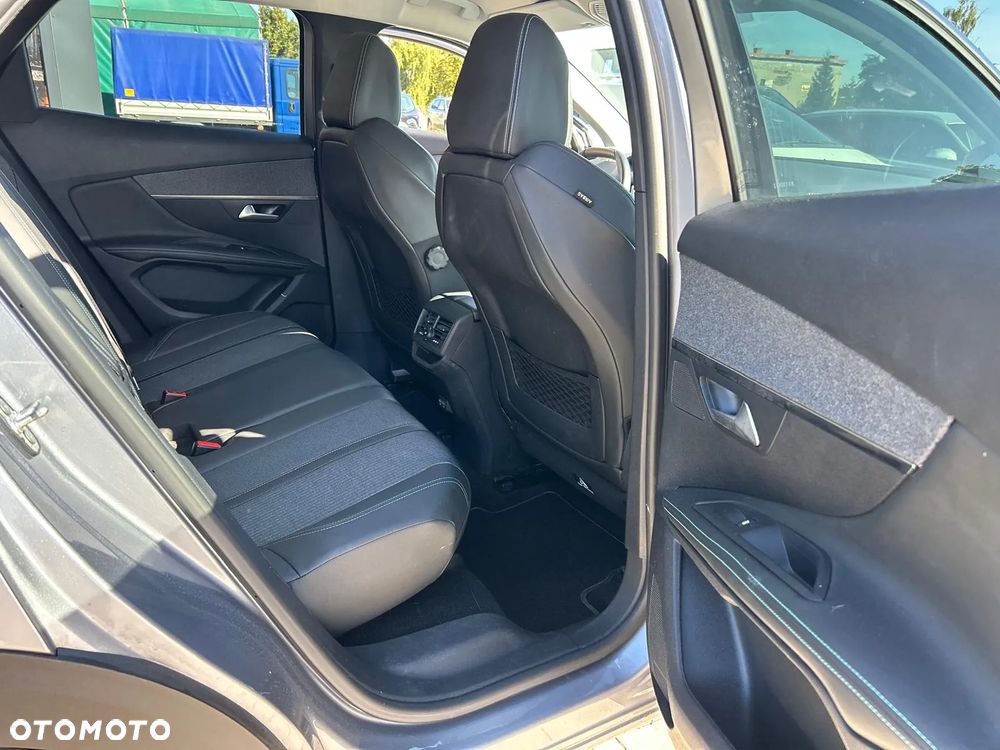Peugeot 3008 PureTech 130 Stop & Start GPF EAT8 Active Business-Paket - 20