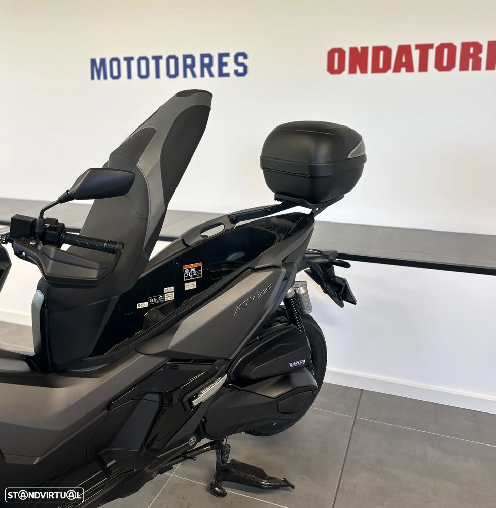 Honda ADV 350 - 5