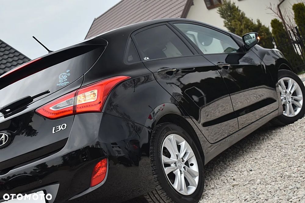 Hyundai i30 1.6 CRDI Trend - 32