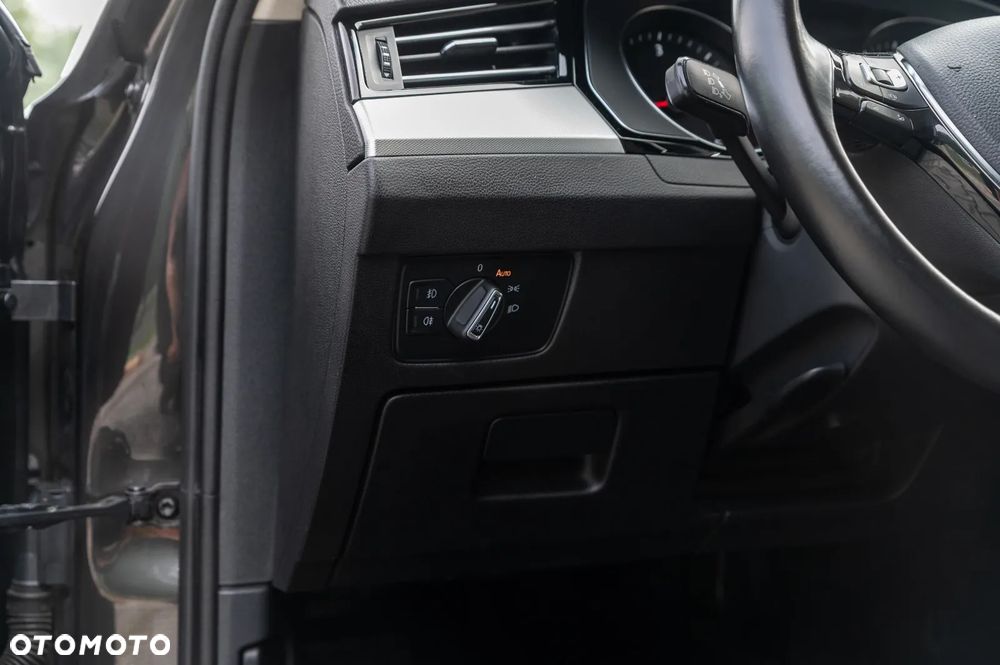 Volkswagen Passat 2.0 TDI BMT Comfortline DSG - 22