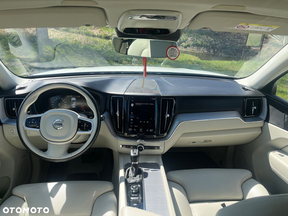 Volvo XC 60 - 8
