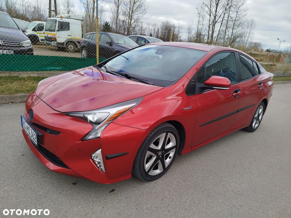 Toyota Prius Hybrid - 2