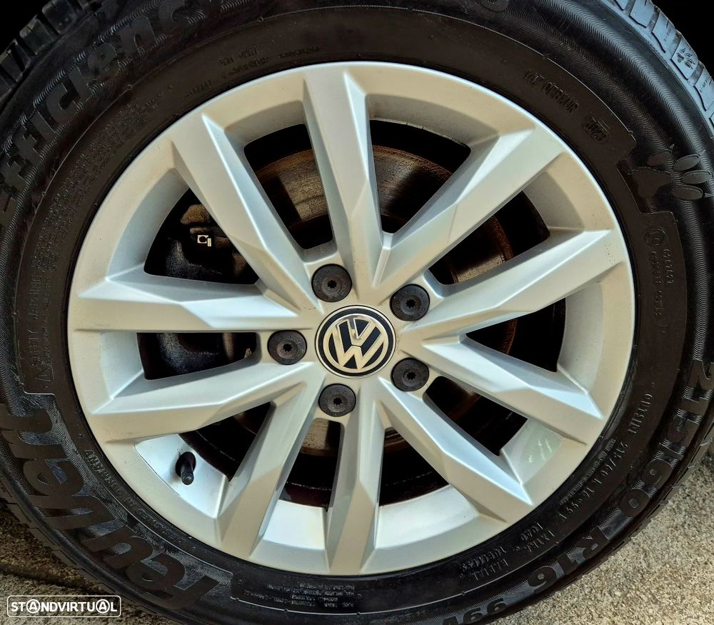 VW Passat Variant 1.6 TDI BlueMotion - 34