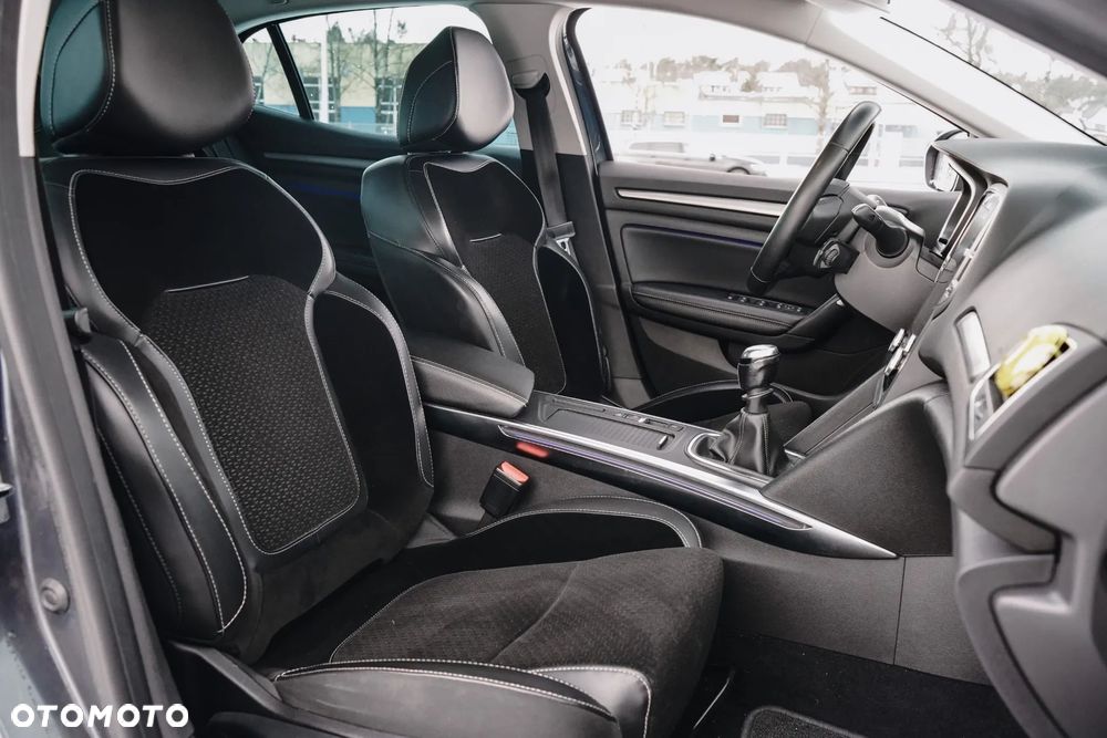 Renault Megane ENERGY TCe 130 Start & Stop LIMITED - 21