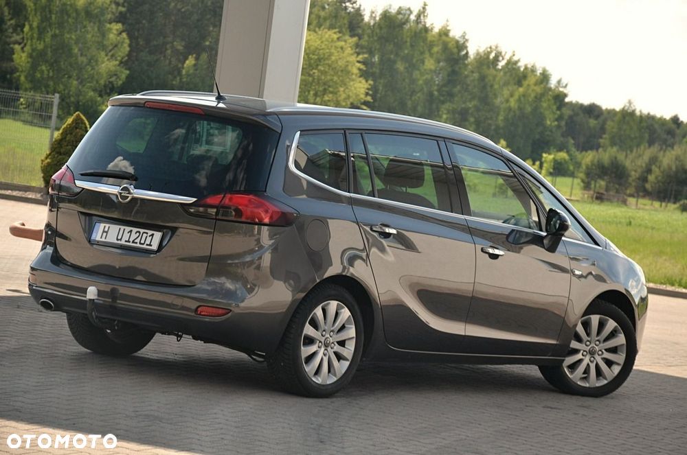 Opel Zafira - 11