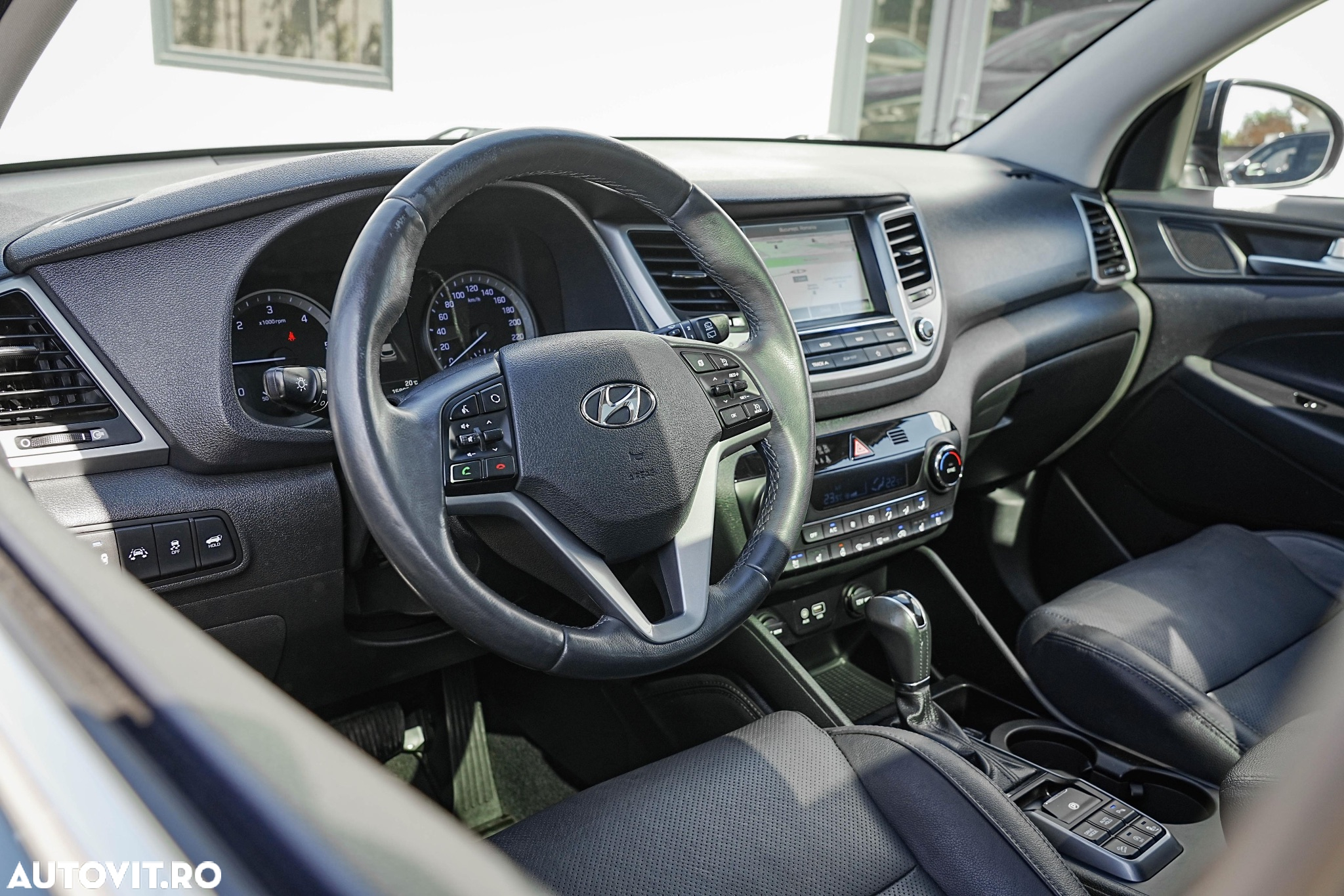Hyundai Tucson blue 1.7 CRDi 2WD DCT Premium - 8