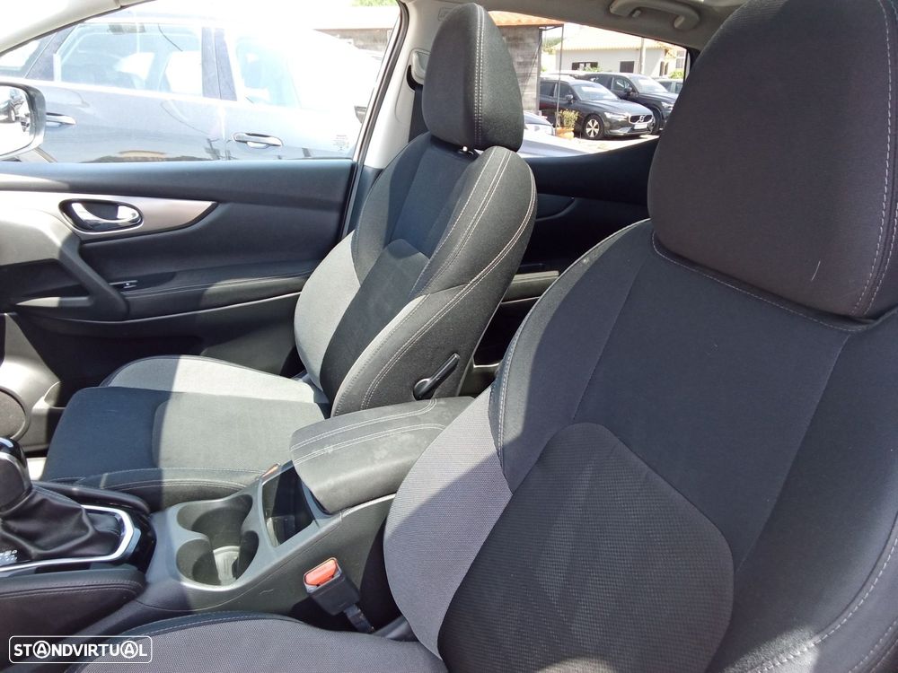 Nissan Qashqai 1.2 DIG-T N-Connecta 18 Xtronic - 22