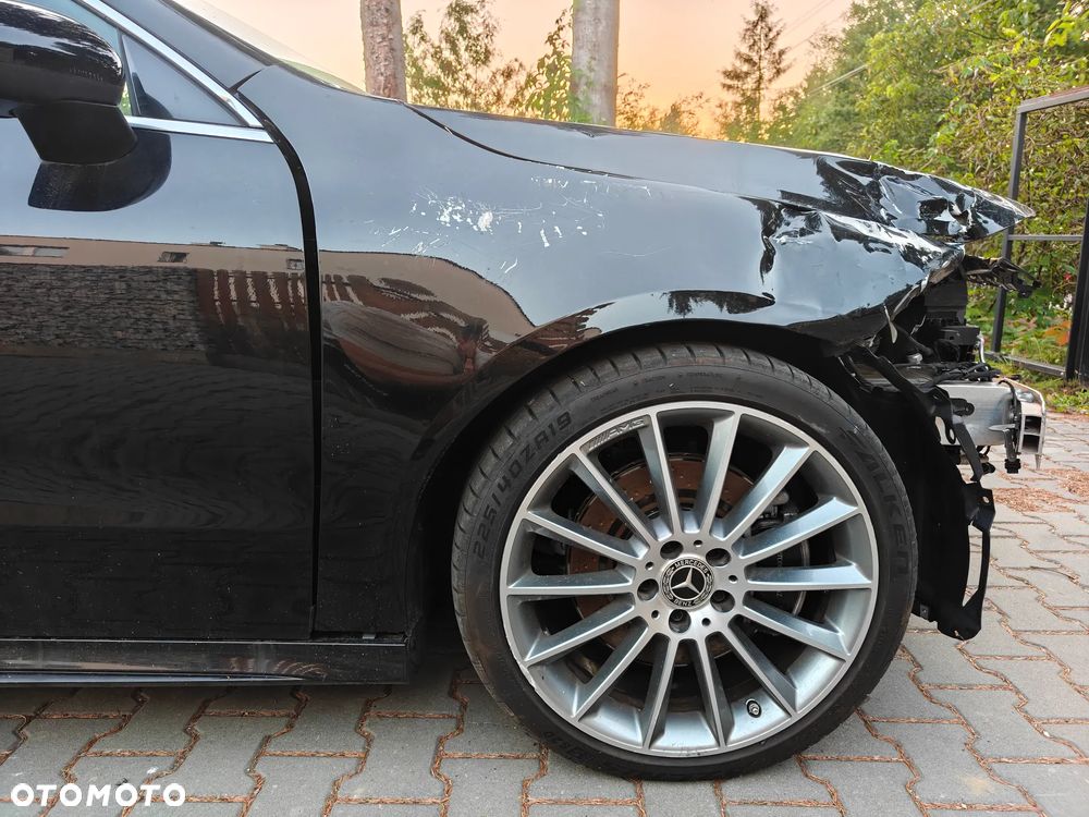Mercedes-Benz CLA 200 d 8G-DCT AMG Line - 20