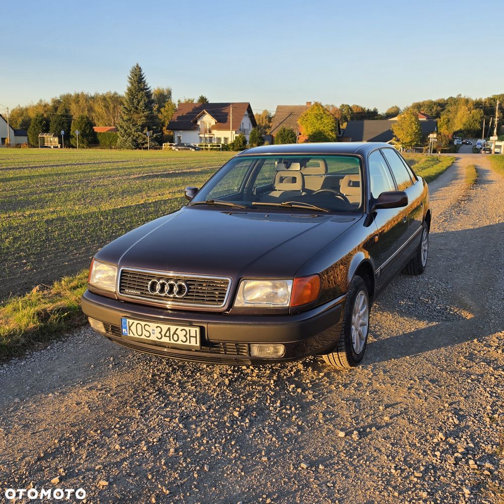 Audi 100