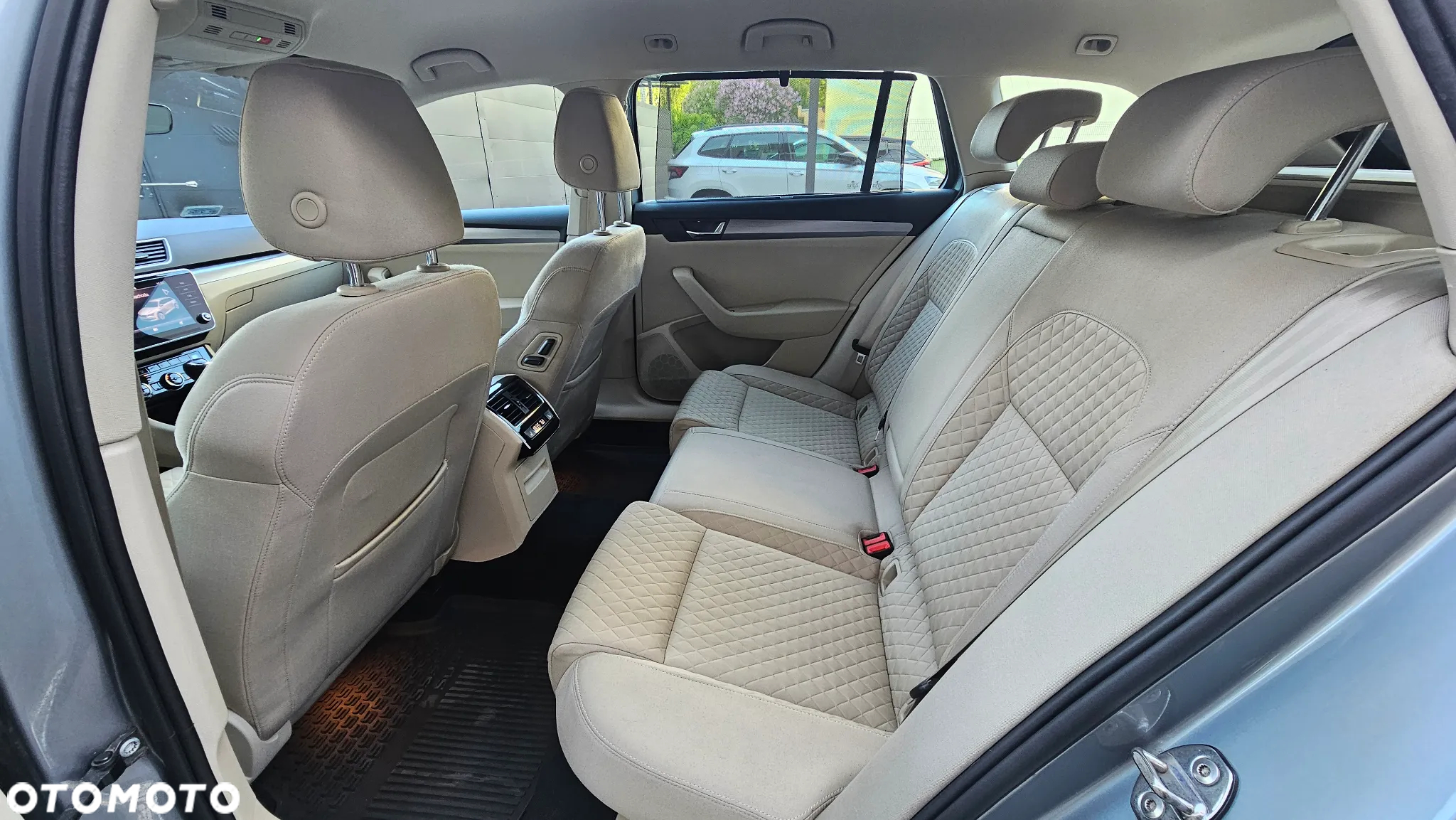 Skoda Superb 2.0 TDI Style DSG - 13
