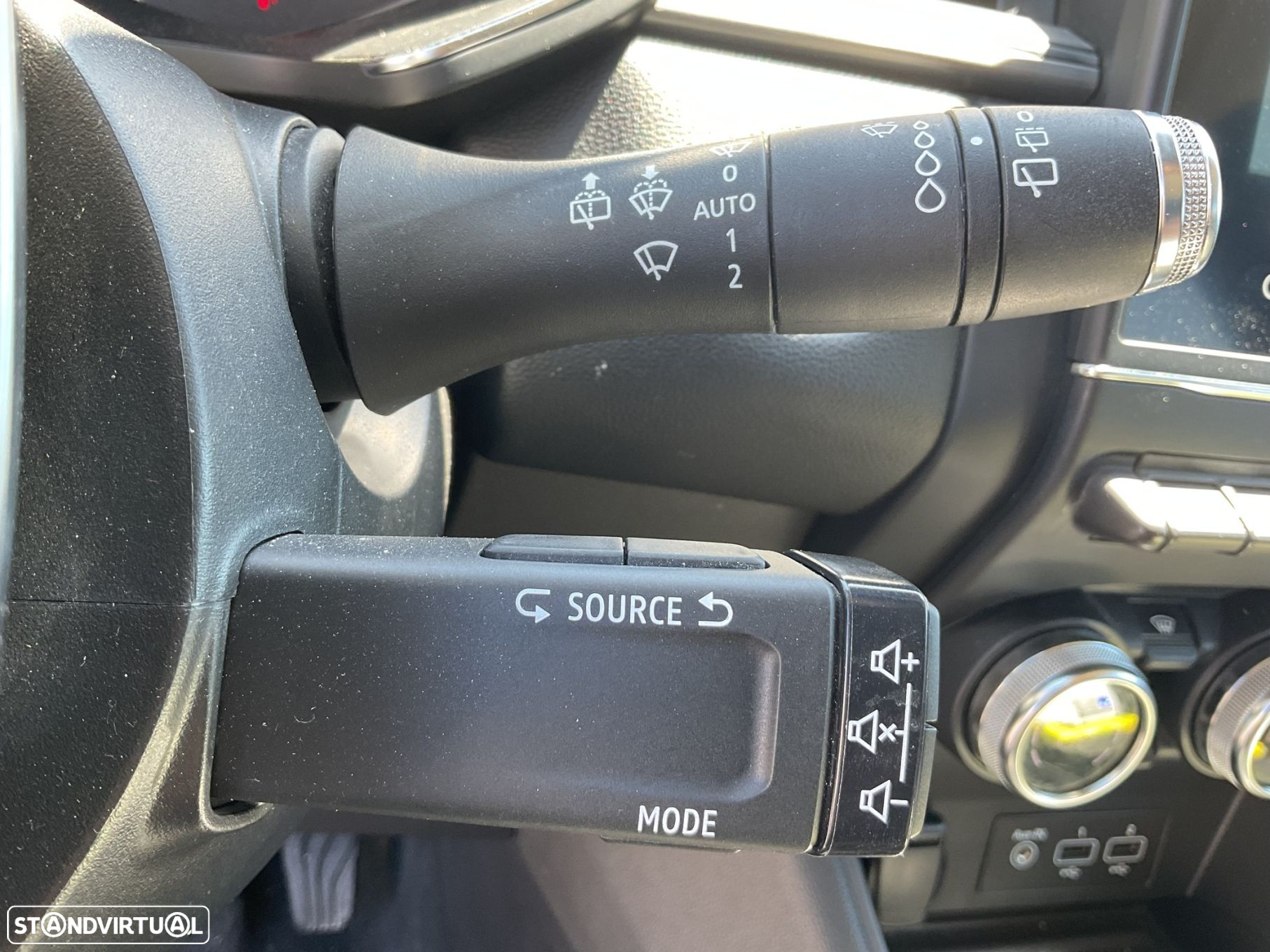 Renault Captur 1.0 TCe Exclusive - 38