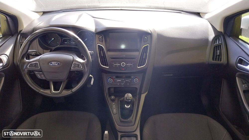 Ford Focus 1.5 TDCi EcoBlue Titanium - 13
