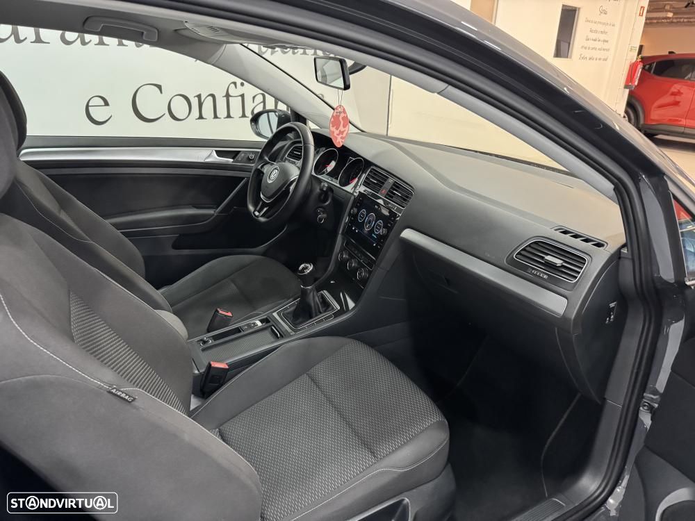 VW Golf 1.0 TSI BlueMotion Comfortline - 32