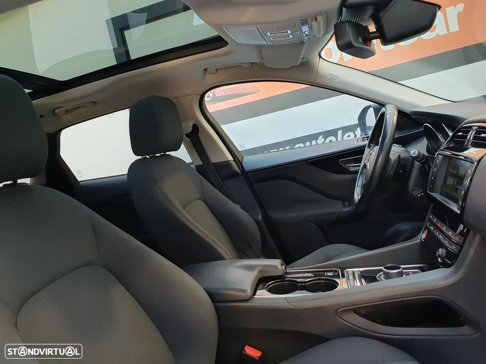 Jaguar F-Pace 2.0 i4D Pure Aut. - 15