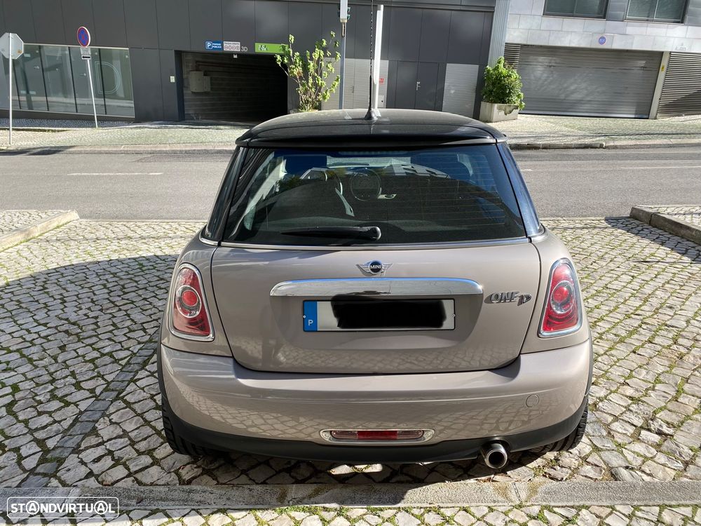 MINI 3 Portas One D - 6