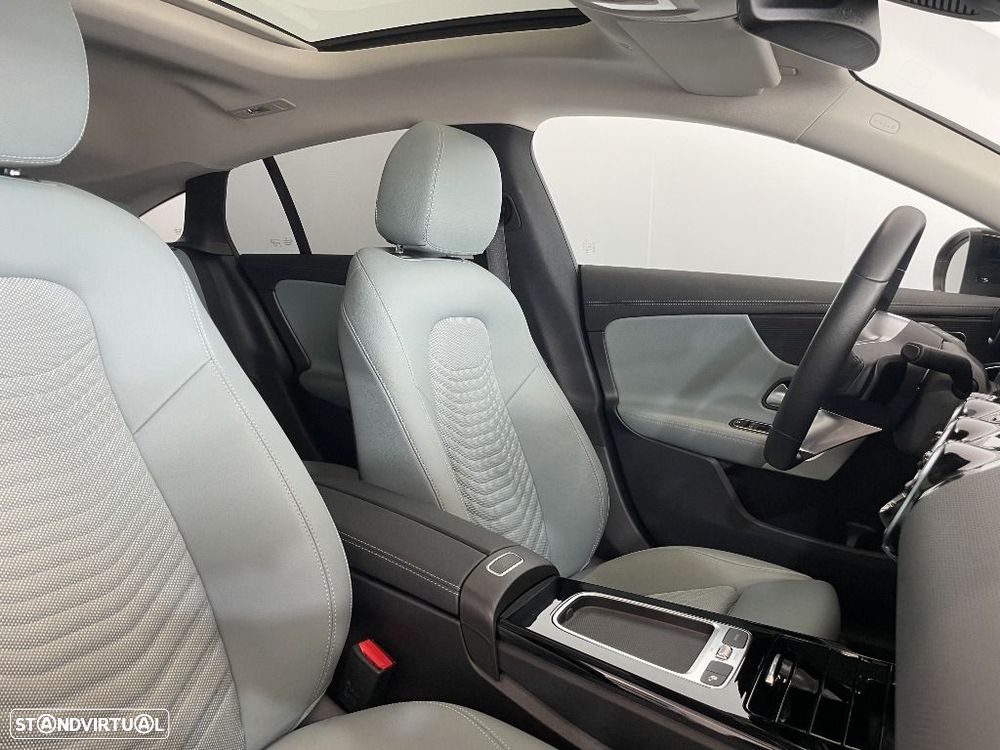 Mercedes-Benz CLA 180 - 16