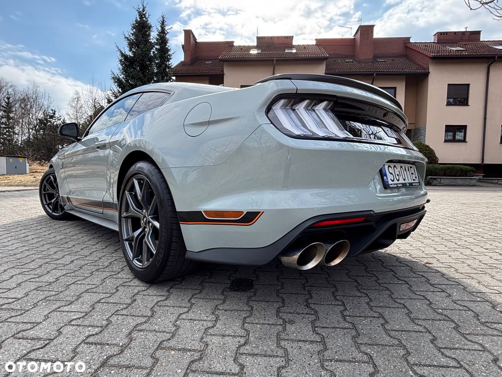 Ford Mustang - 5