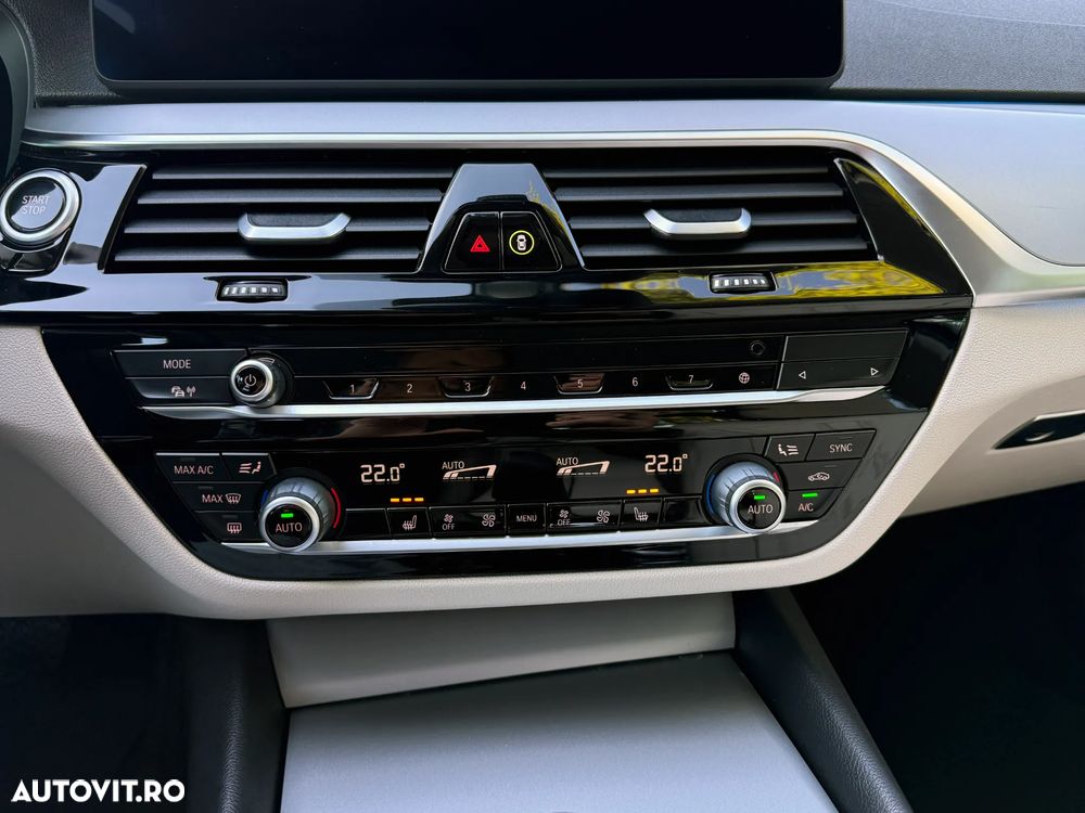 BMW Seria 5 530e Aut. Luxury Line - 4