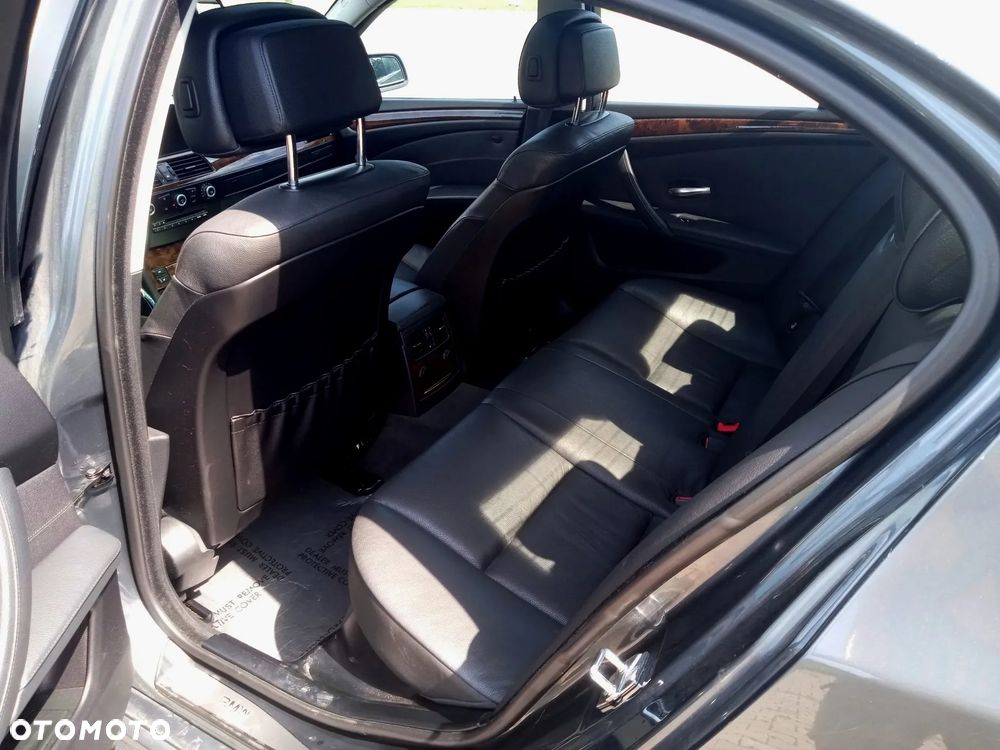 BMW Seria 5 - 11