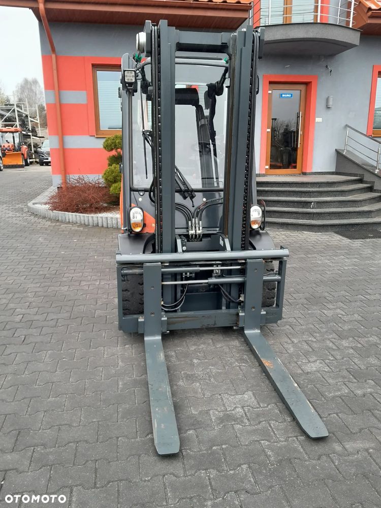 Linde H35T-02 - 5