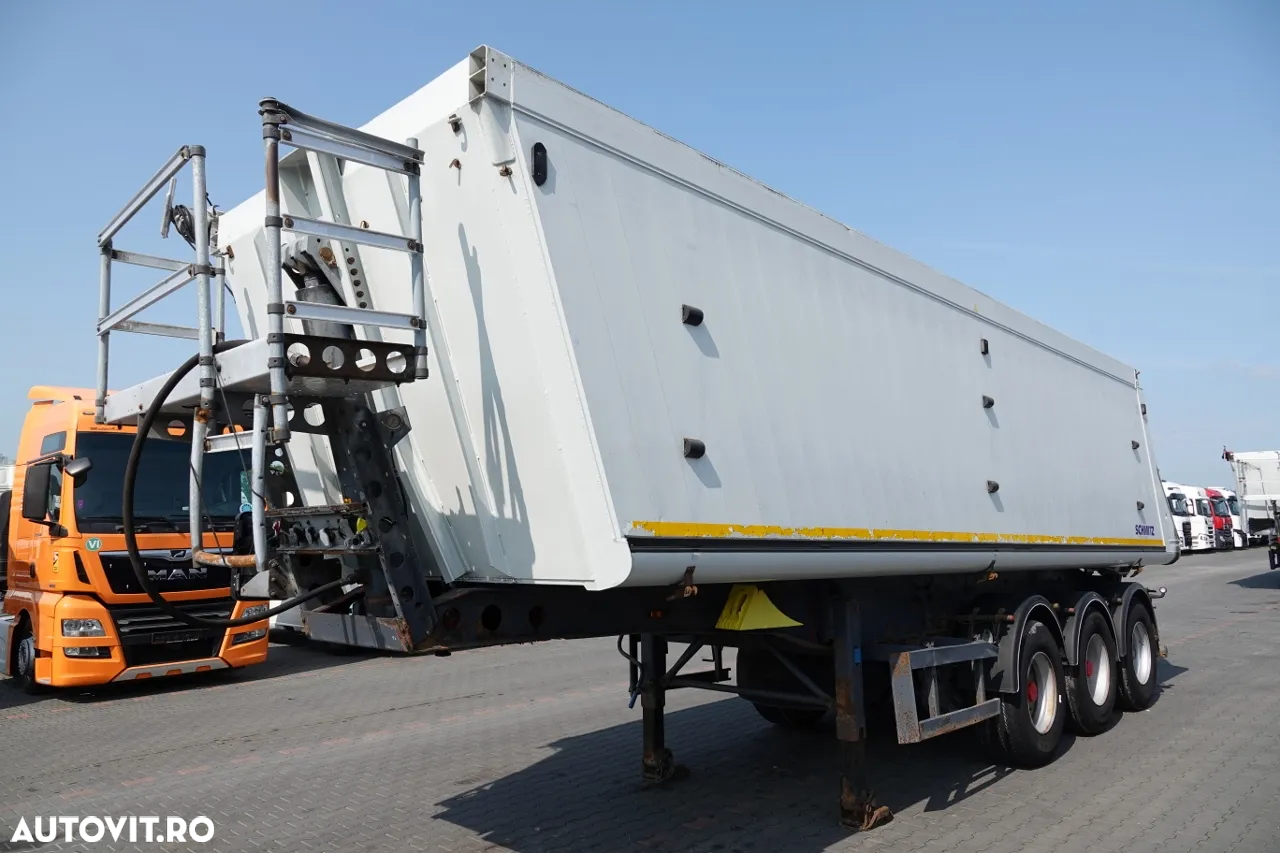 Schmitz Cargobull 40 M3 BASCULATOR / CAMION ALUMINIU / AXIE LIFTATOR / SAF / - 4
