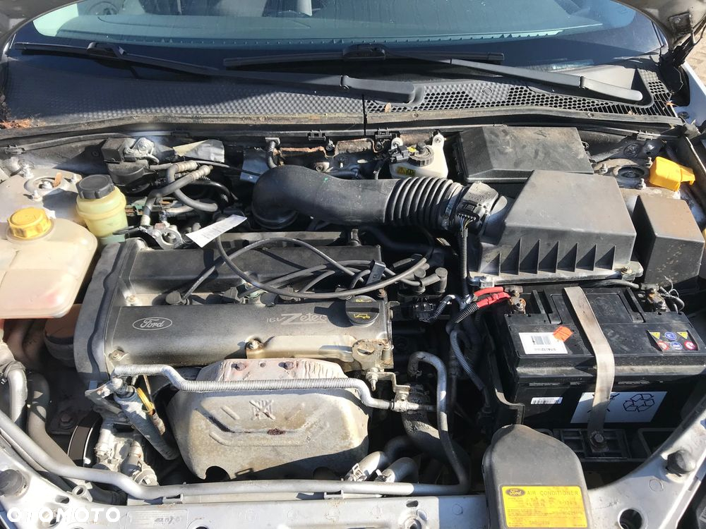 Ford Focus 1.8 Comfort - 17