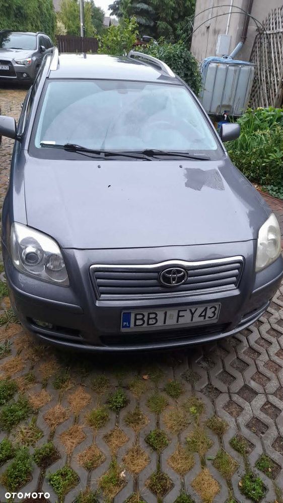 Toyota Avensis 2.0 D-4D Sol - 4
