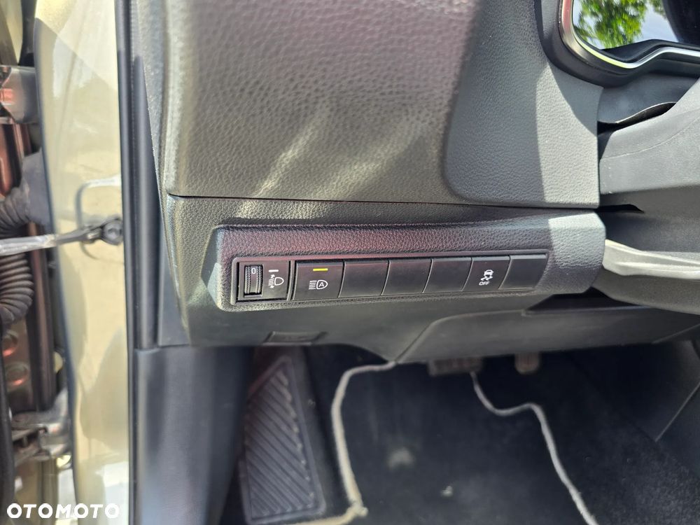 Toyota Corolla - 24