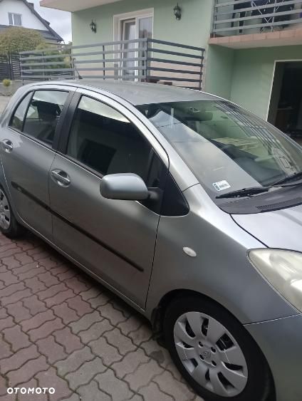 Toyota Yaris - 9