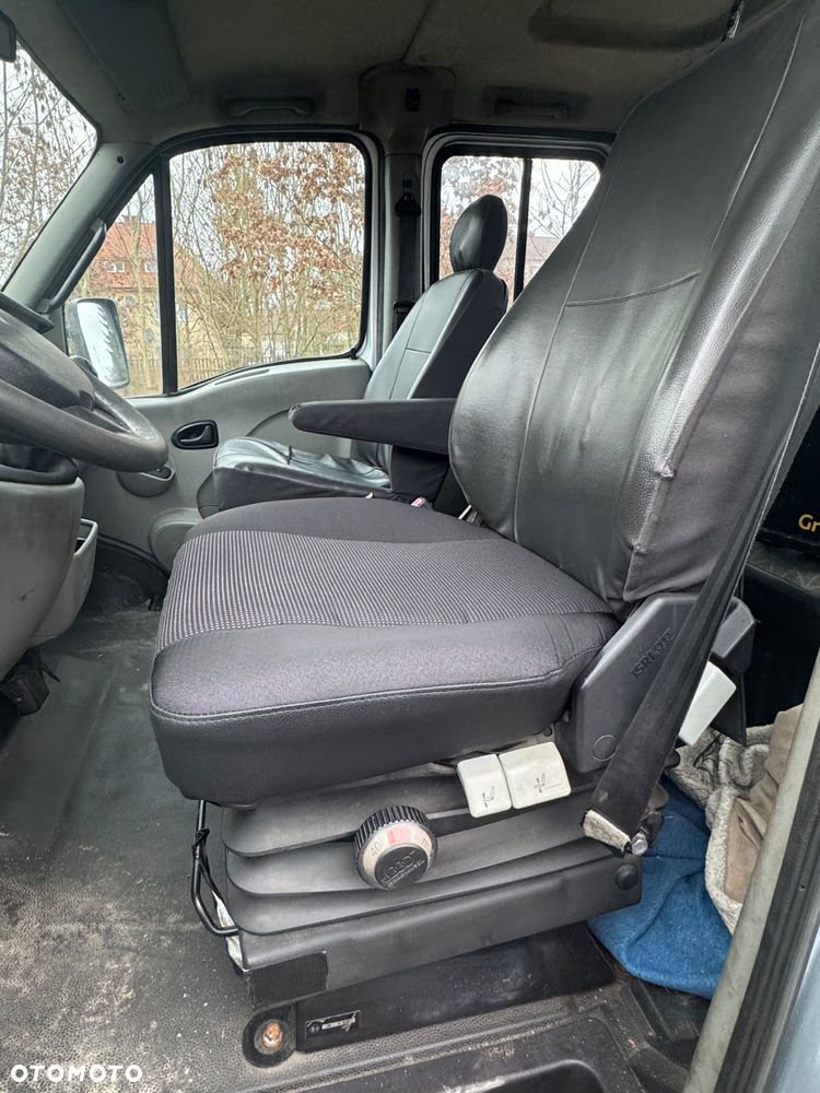 Renault Mascott - 12