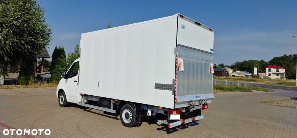 Mercedes-Benz Sprinter - 7