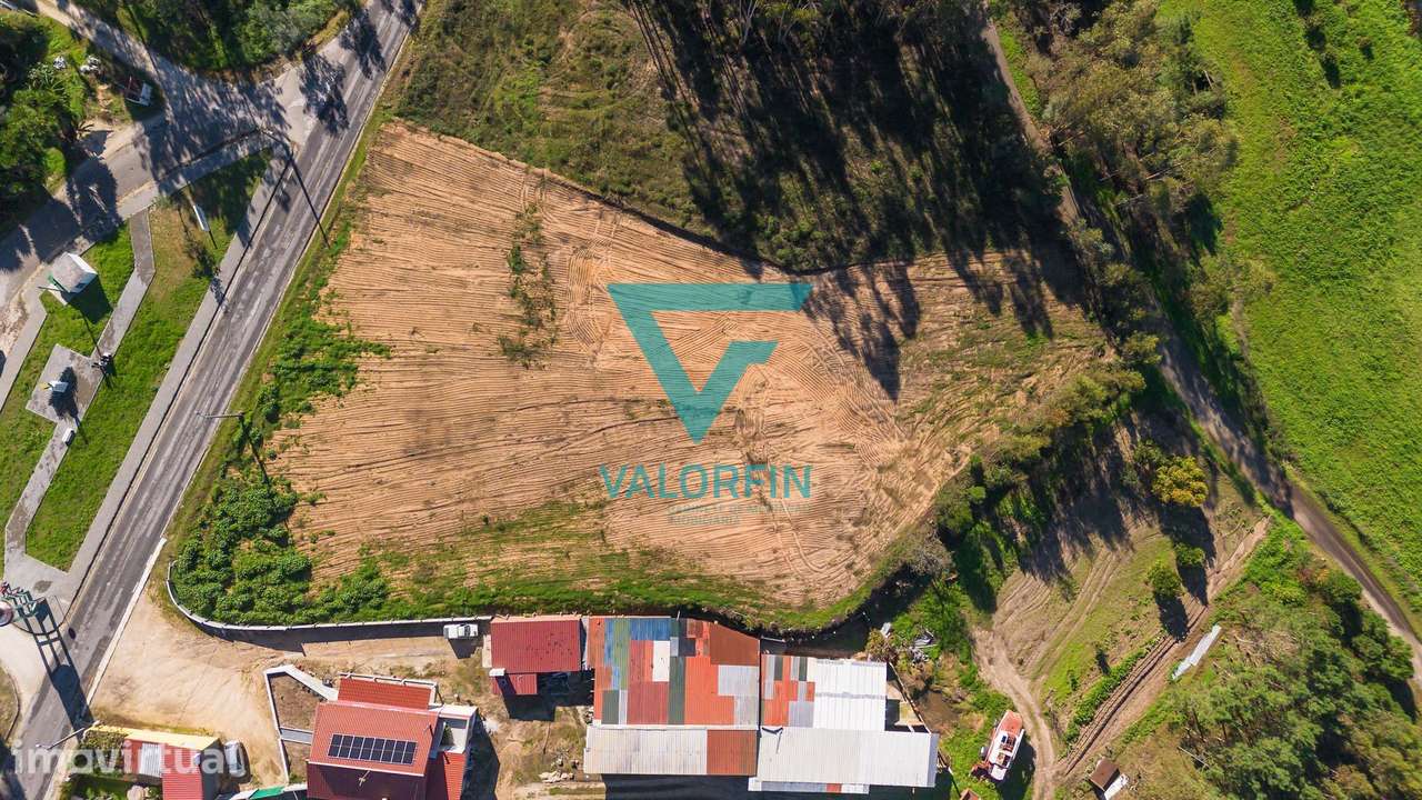 TERRENO com 2.400 m², totalmente plano, para construção - Grande imagem: 3/5