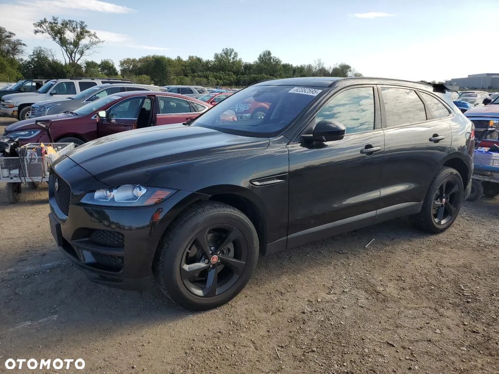 Jaguar F-Pace 25t AWD Prestige - 2