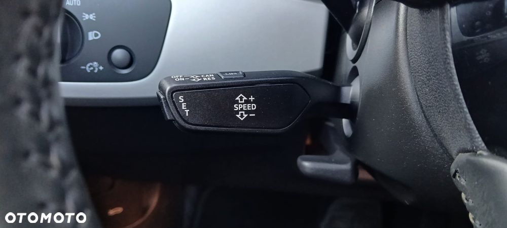 Audi A4 Limousine 30 TDI S tronic - 21