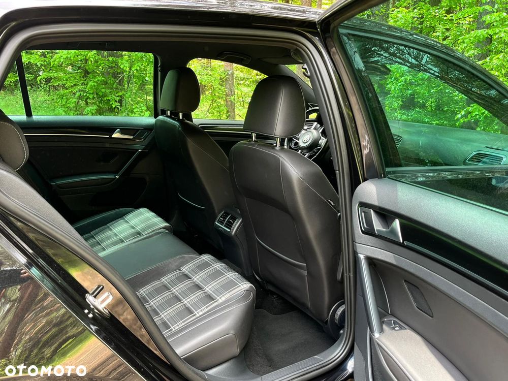 Volkswagen Golf GTD (BlueMotion Technology) DSG - 31
