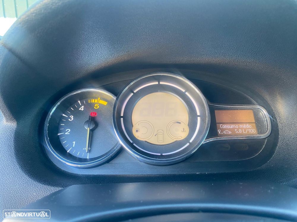 Renault Mégane 1.5 dCi Dynamique CO2 Champion - 18