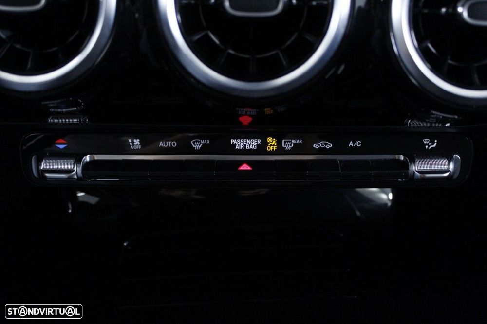 Mercedes-Benz A 200 d - 31