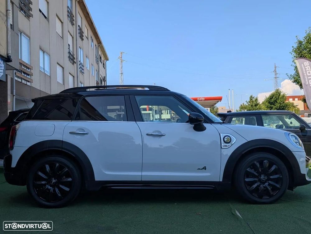 MINI Countryman Cooper SE ALL4 Auto - 6