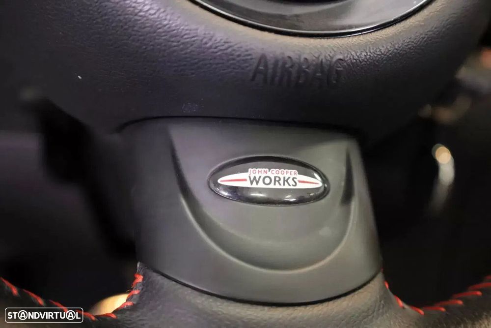 MINI Cabrio John Cooper Works Auto - 27