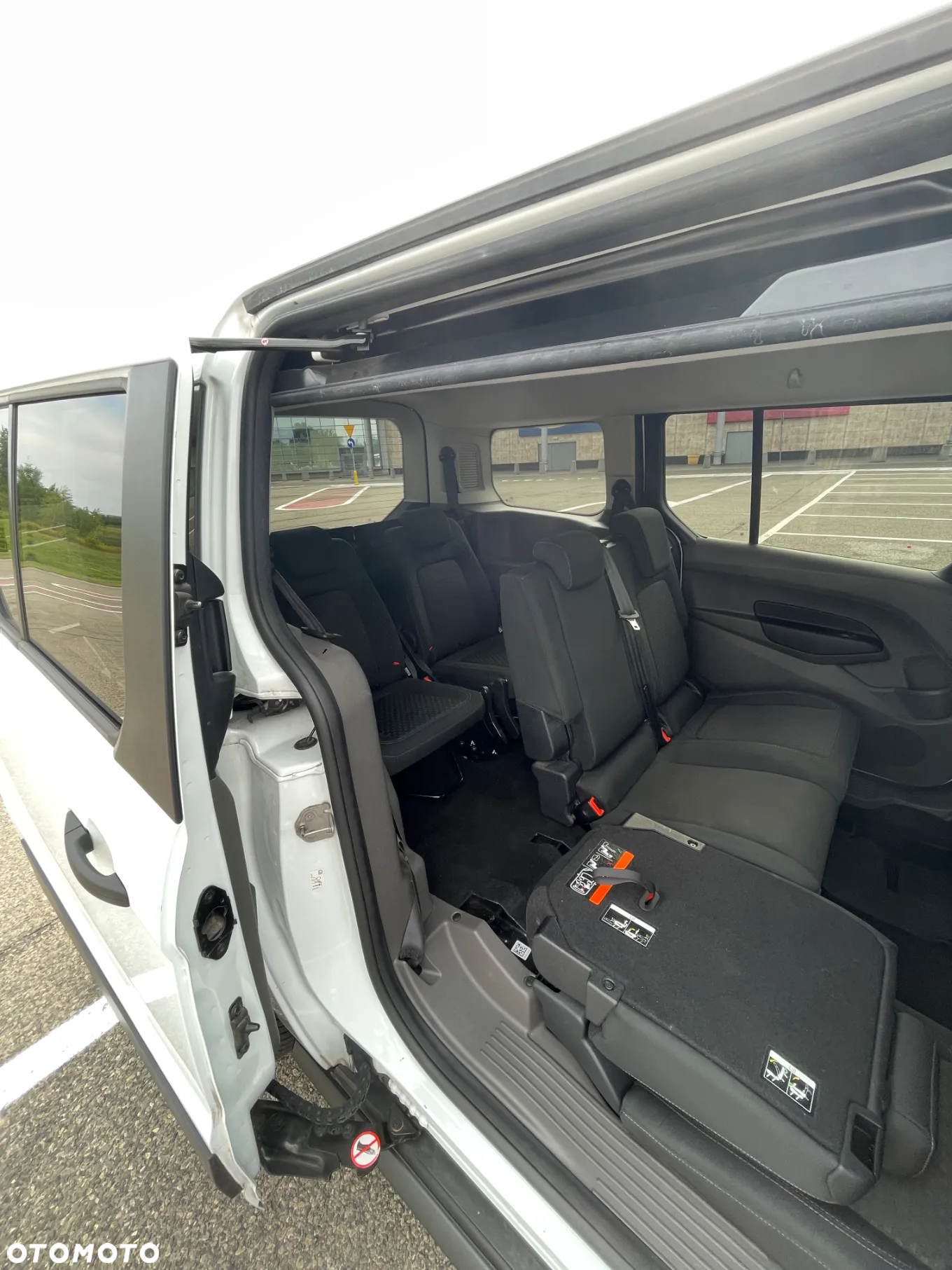 Ford Tourneo Connect 1.5 EcoBlue Active PowerShift - 8