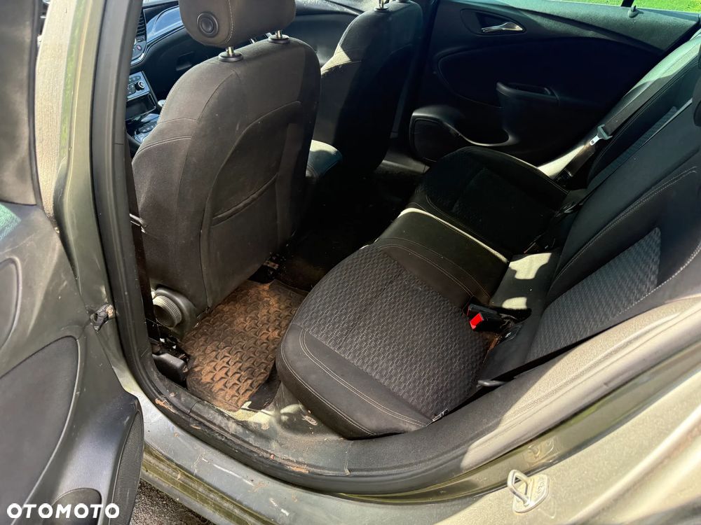 Opel Astra 1.4 Turbo Business - 8