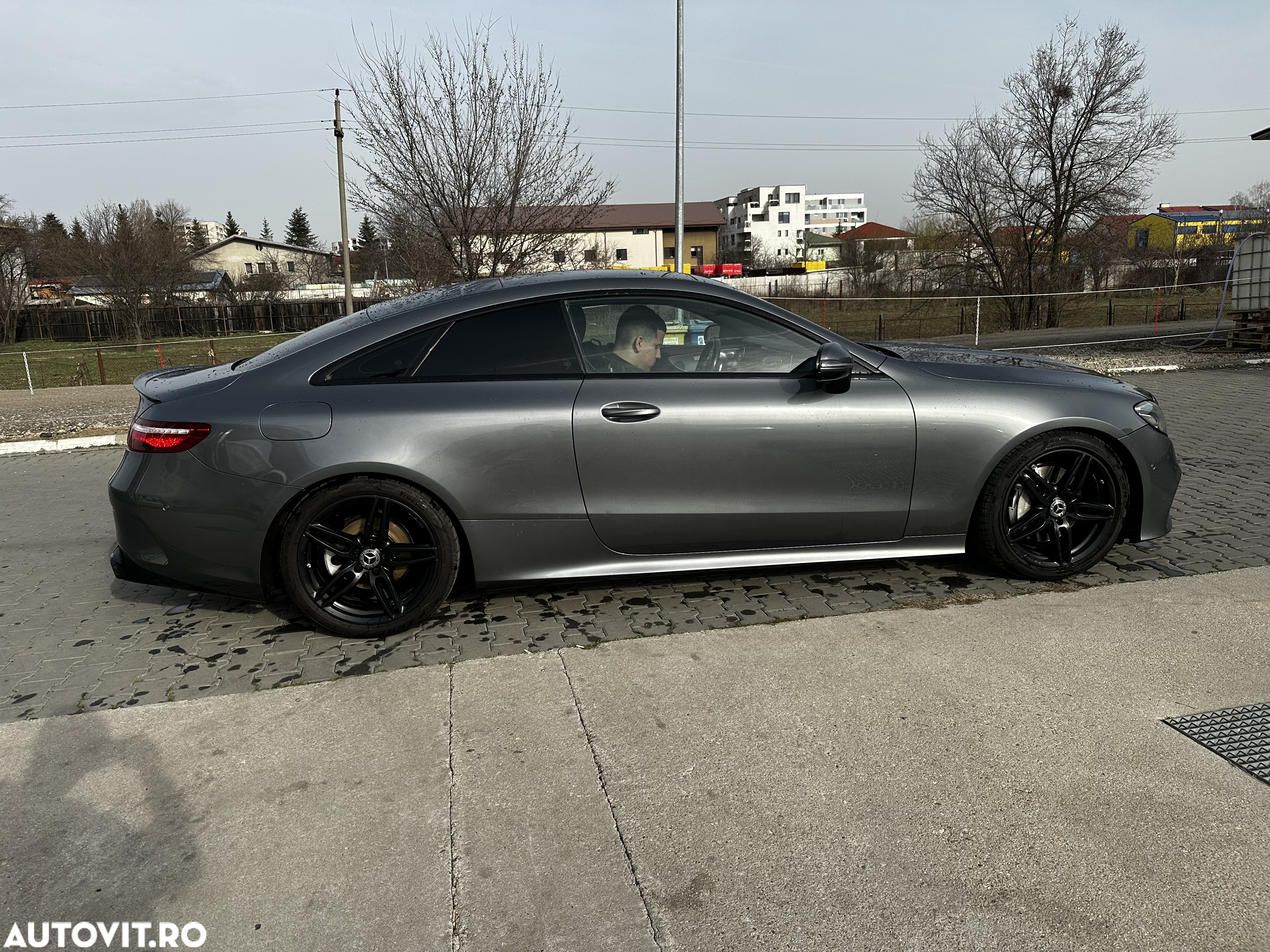Mercedes-Benz E 220 d Coupe Aut. - 8