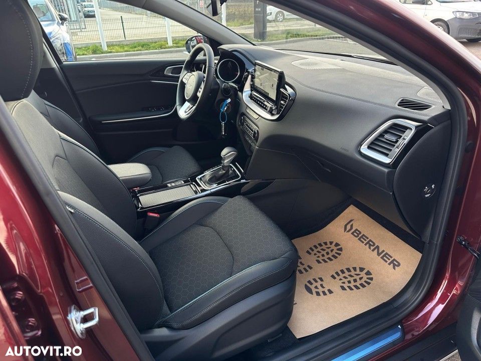 Kia XCeed - 10