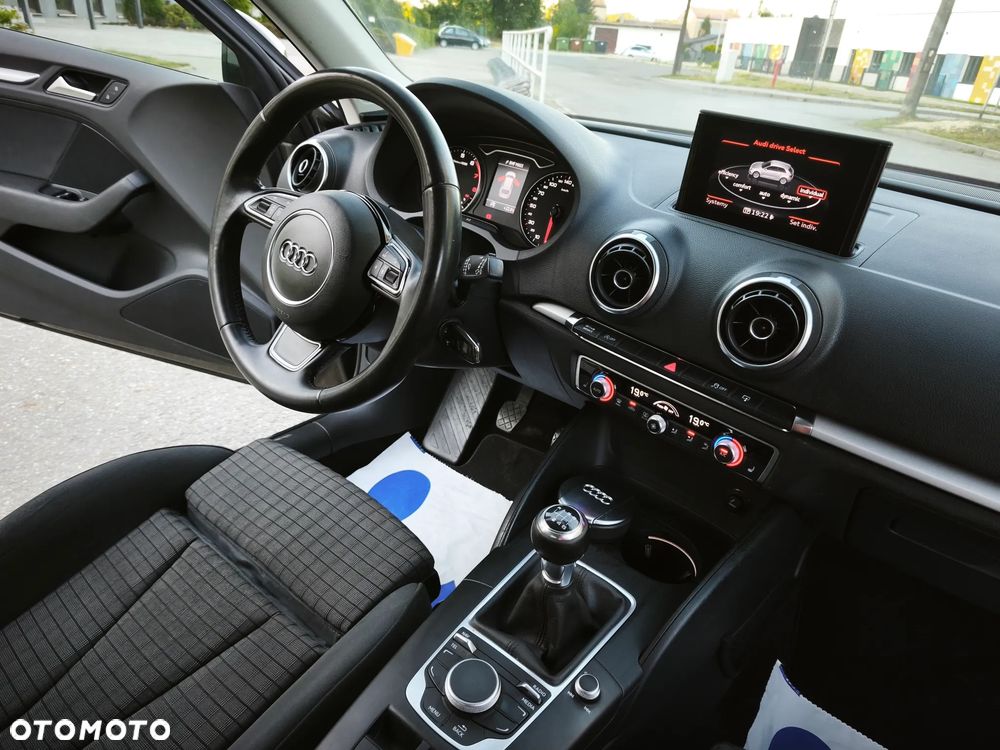 Audi A3 3-drzwiowe 1.4 TFSI Ambiente - 20