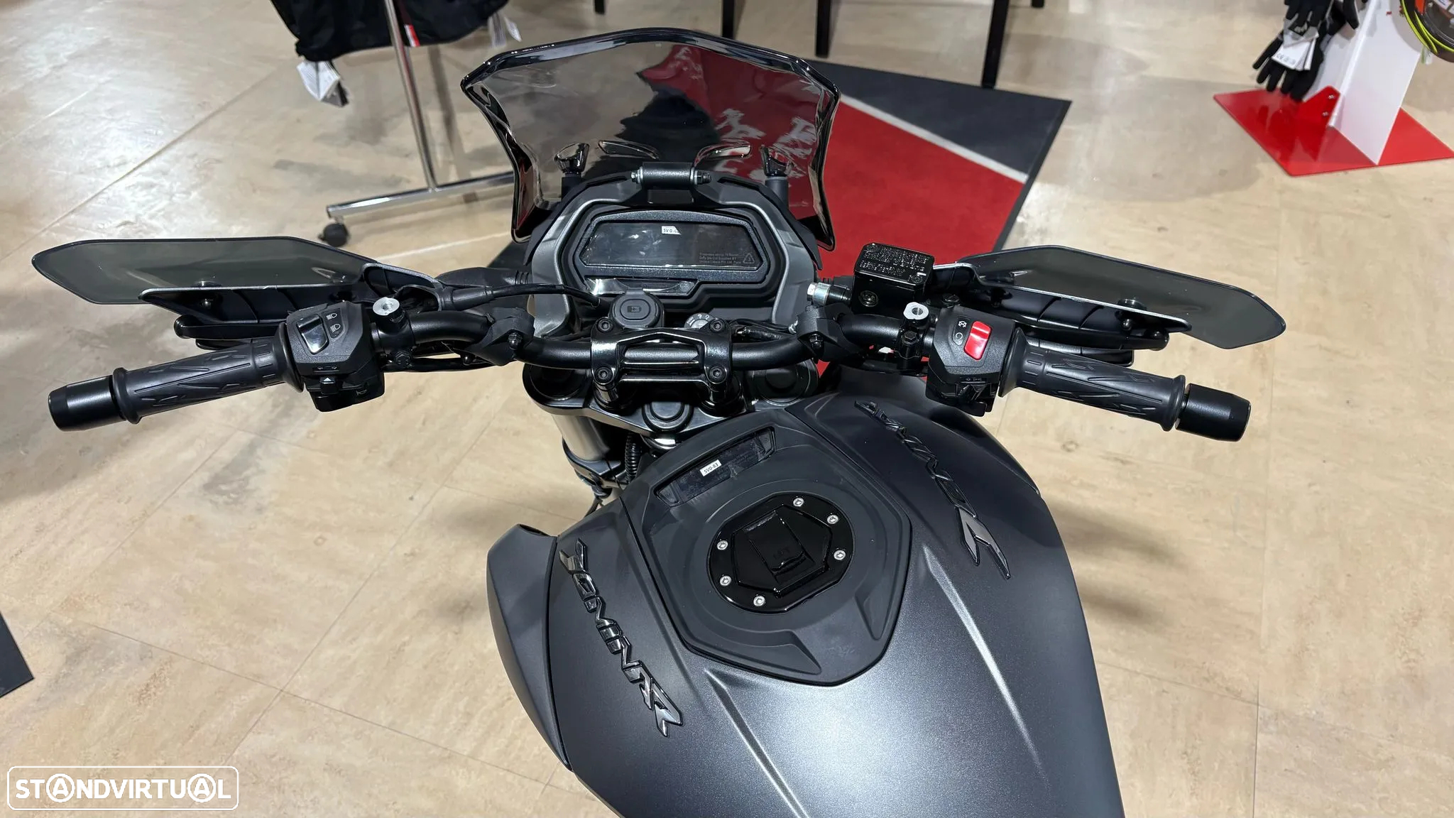 Bajaj Dominar 5 ANOS DE GARANTIA - 5