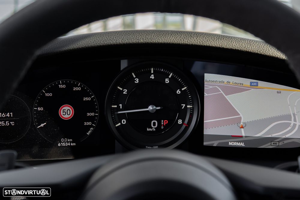 Porsche 911 (992) Carrera PDK - 17