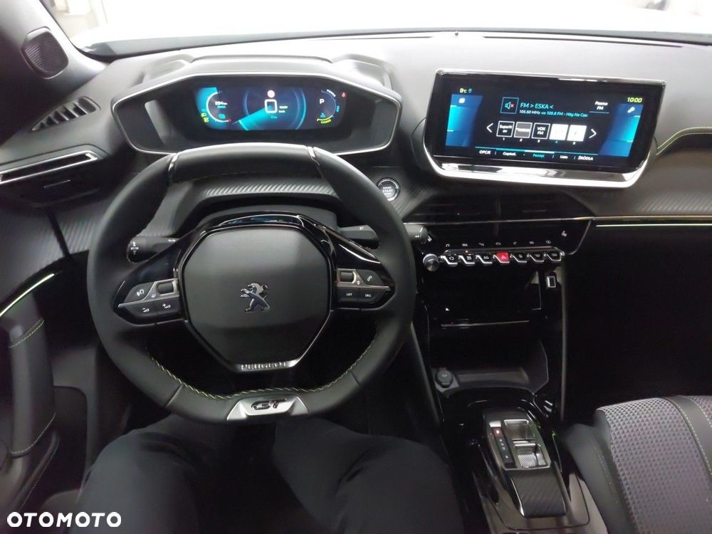 Peugeot 2008 e-2008 GT - 9