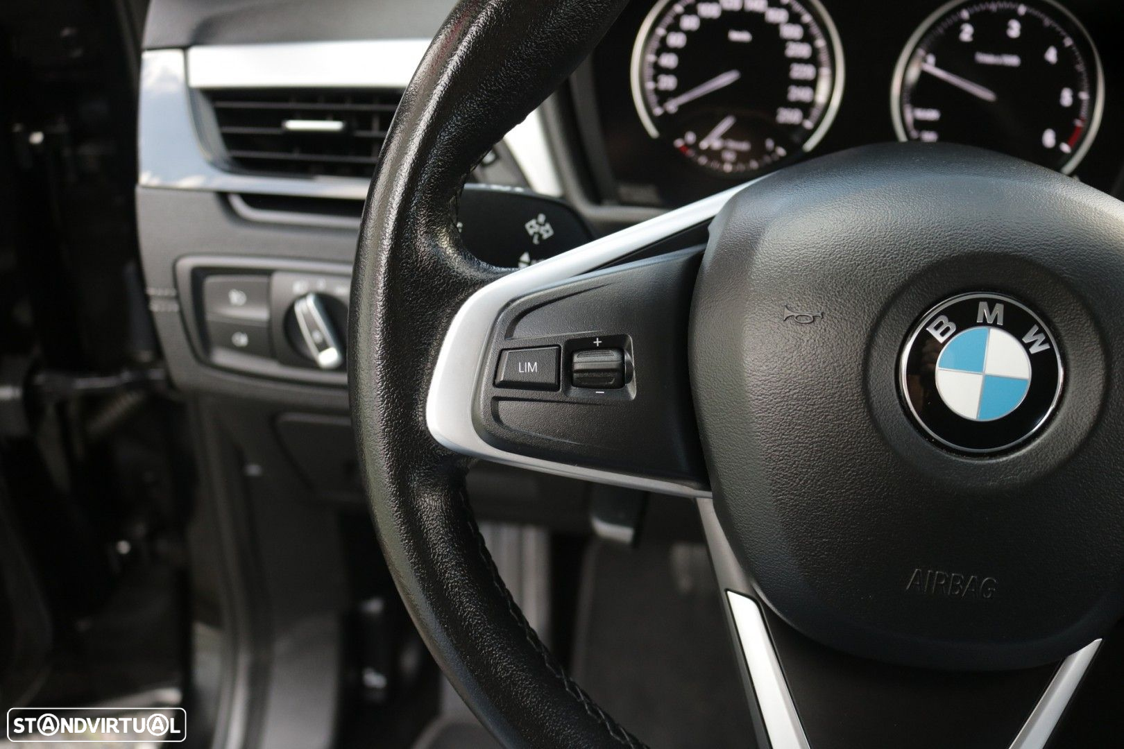 BMW X2 18 d sDrive Auto Advantage - 38
