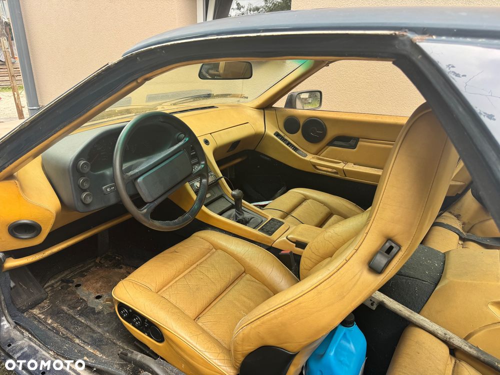 Porsche 928 - 5
